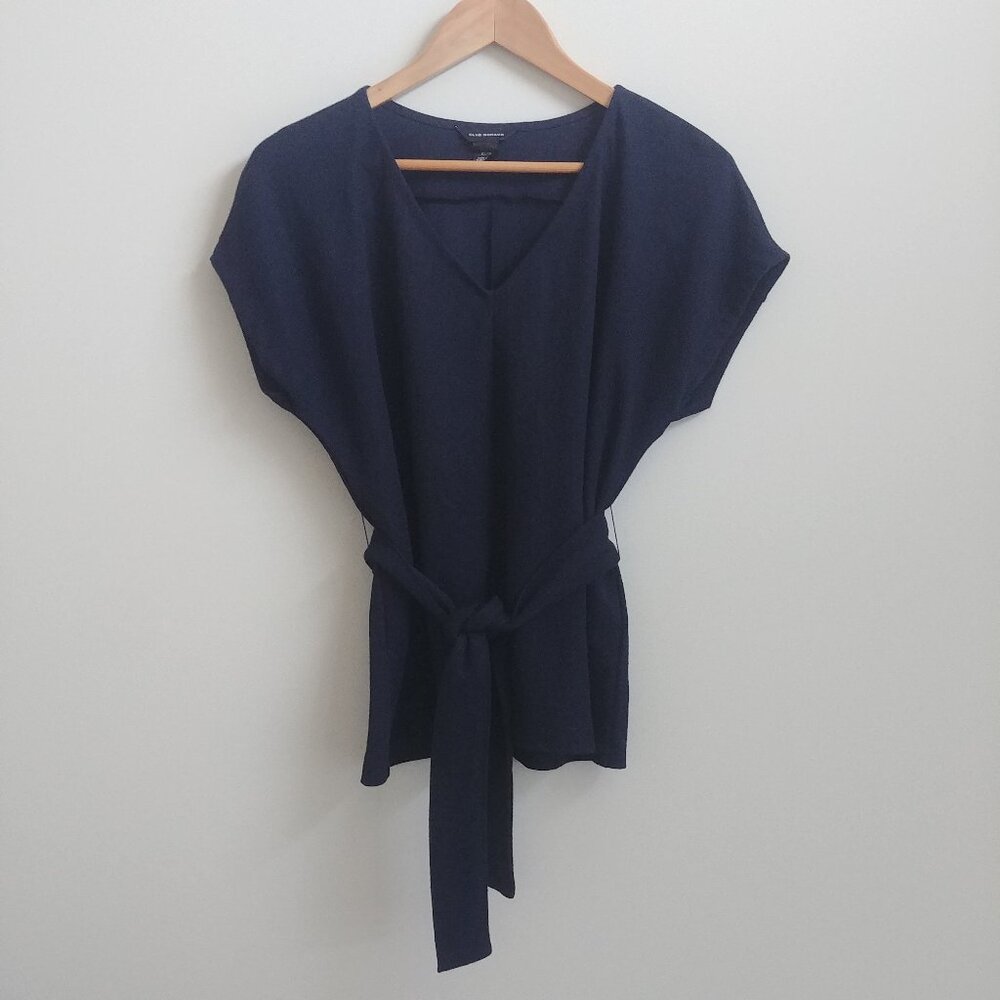 Club Monaco navy blue knit blouse top V neck sleeveless tie waist XS
